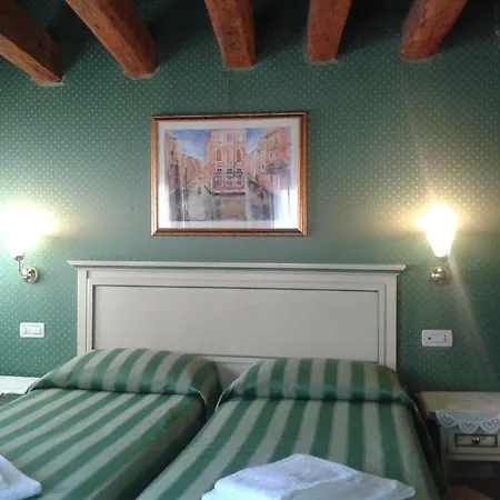 Nuova Residenza Laguna Апартаменты *